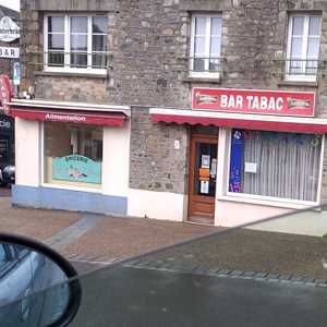 gael, un professionnel de l'épicerie à Le Havre